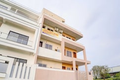 Hotel O akshat guest house, Bhopal