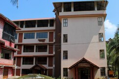 Hotel Abhishek, Dapoli