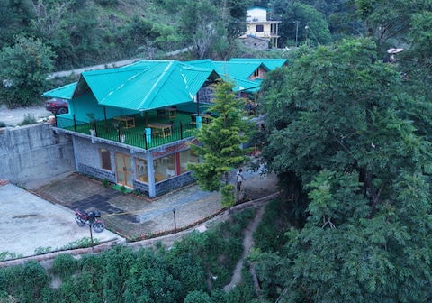 Jungle Valley Camp 𝗕𝗢𝗢𝗞 Pangot Homestay