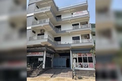 Hindon Banquet & Hotel, Modinagar