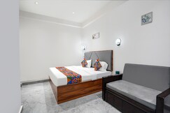 FabHotel The Shivaay Palace, Varanasi