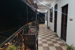 S Homestay, Solan