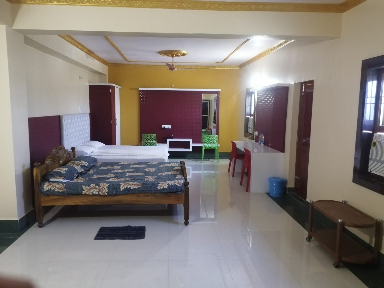 Hotel LaxmiPriya - Tap to explore photos
