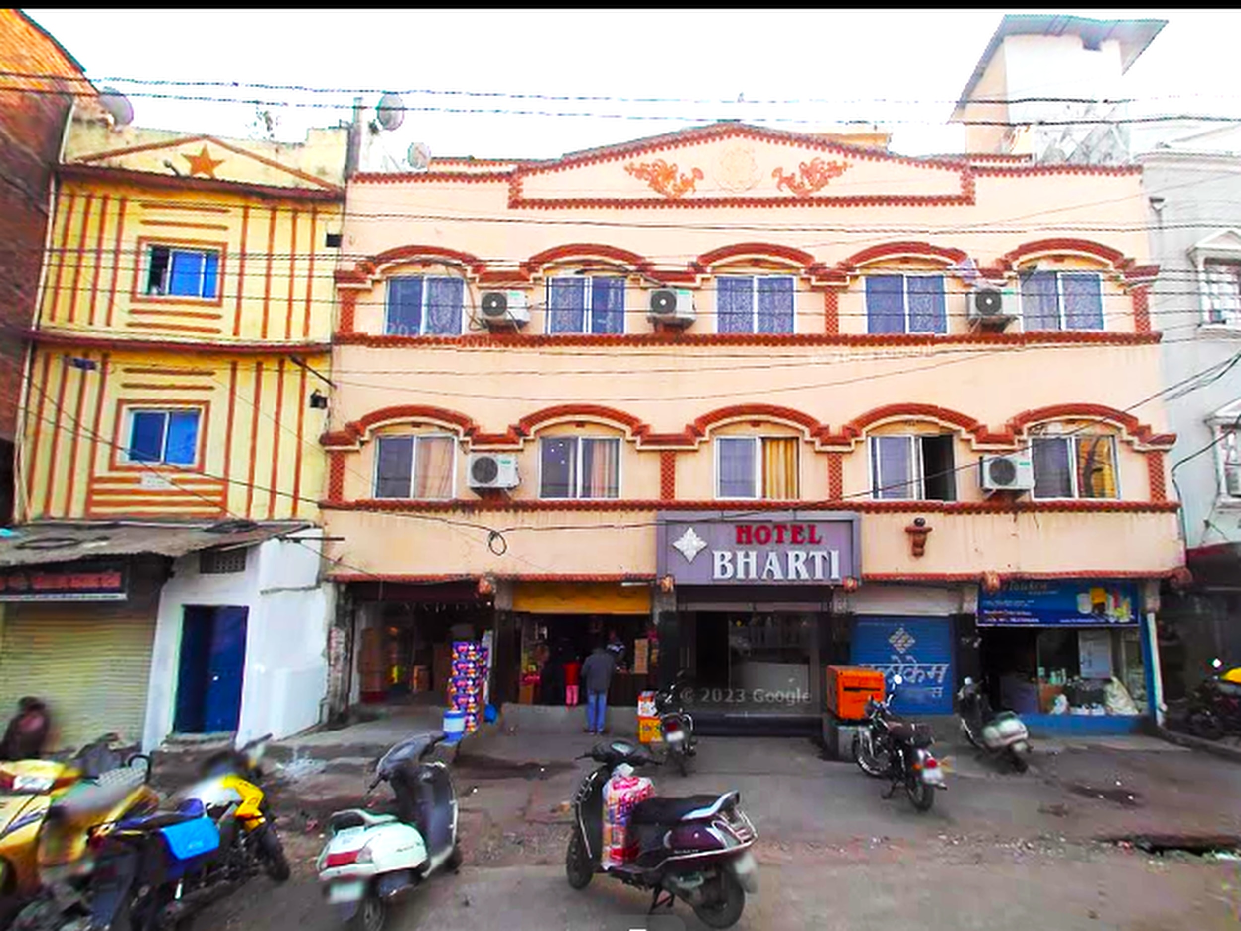 HOTEL BHARTI BhOPAL - Tap to explore photos
