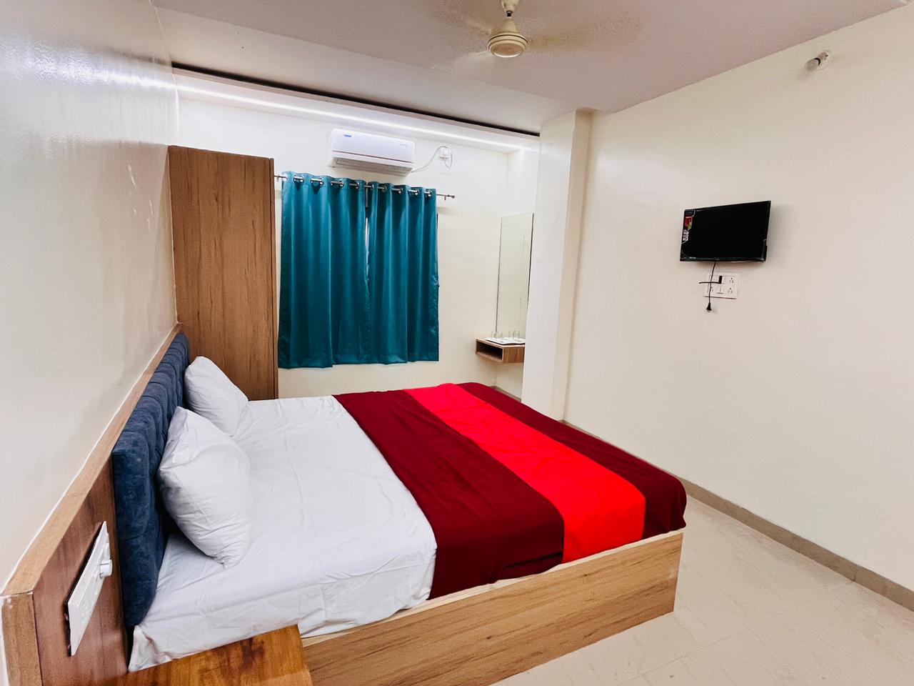 Deluxe Room 1