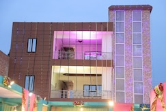 Mukhiya Garden, Govardhan