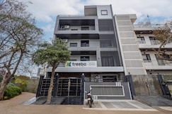 Treebo The Royal Corporate, Noida