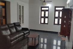 Meenakshi Villa , SIvagangai