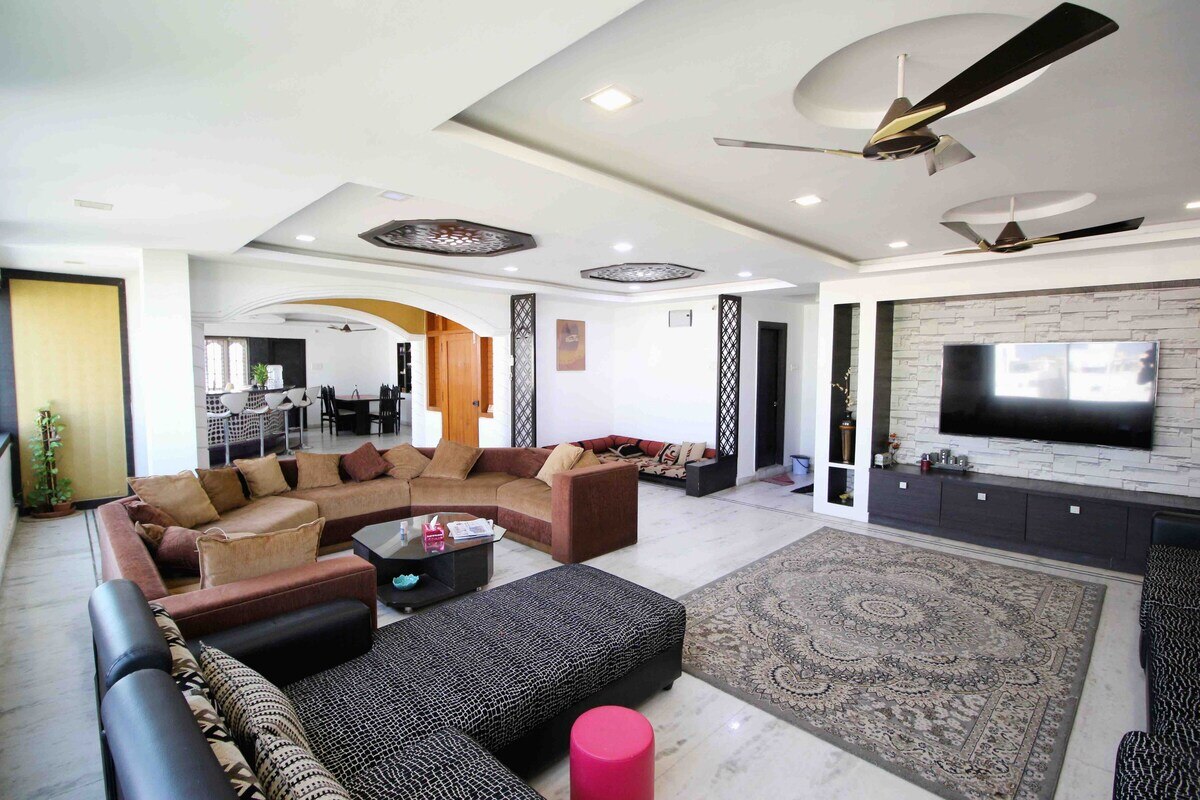 3 BHK 3000 sft fully furnished flat in Basheerbagh - Tap to explore photos