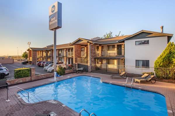 Best Western Arizonian Inn - Tap to explore photos