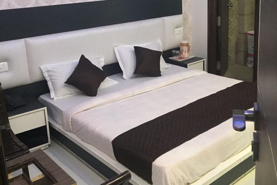 Hotel Behl Regency, Amritsar - Tap to explore photos