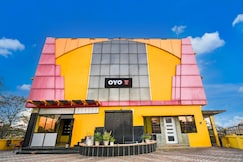 Hotel O The Trio, Bhatapara