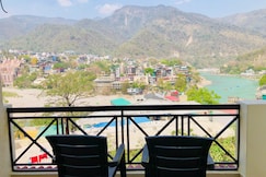 Trinetra guest house, Rishikesh