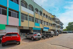 SPOT ON 92554 Budi Homestay SyariahNearGrand Batam Mall, Batam