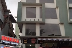 Hotel Dwaraka Boarding and Lodging, Mangalore