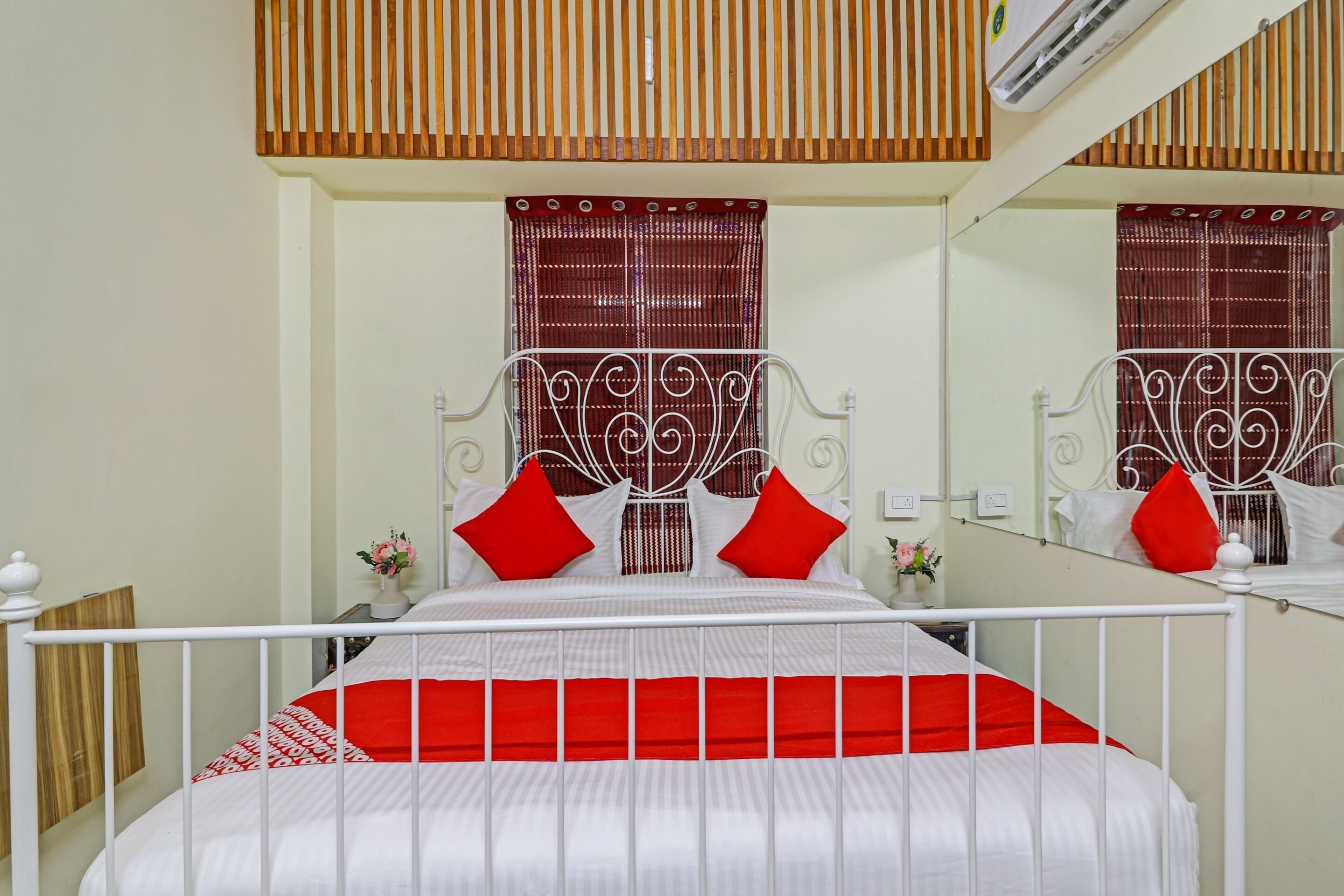 Super Hotel O Dsr Inn Near Nexus Hyderabad - Tap to explore photos