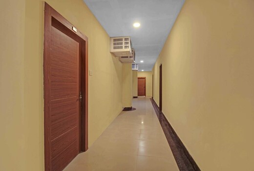 Super Collection O Hotel Aqua Villa Near Netaji Subhash Chandra Bose International Airport