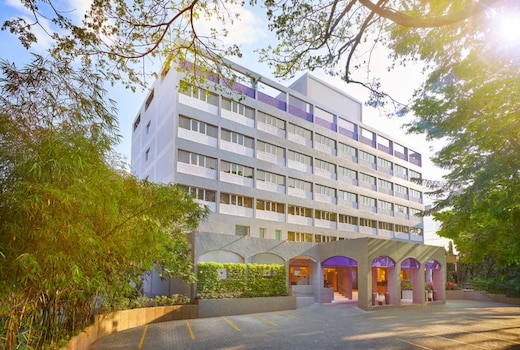 Vivanta Bengaluru, Residency Road