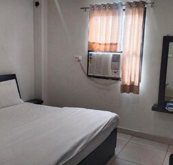 Deluxe  (Standard Room)