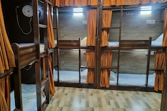 Unibed Dormitory, Mumbai