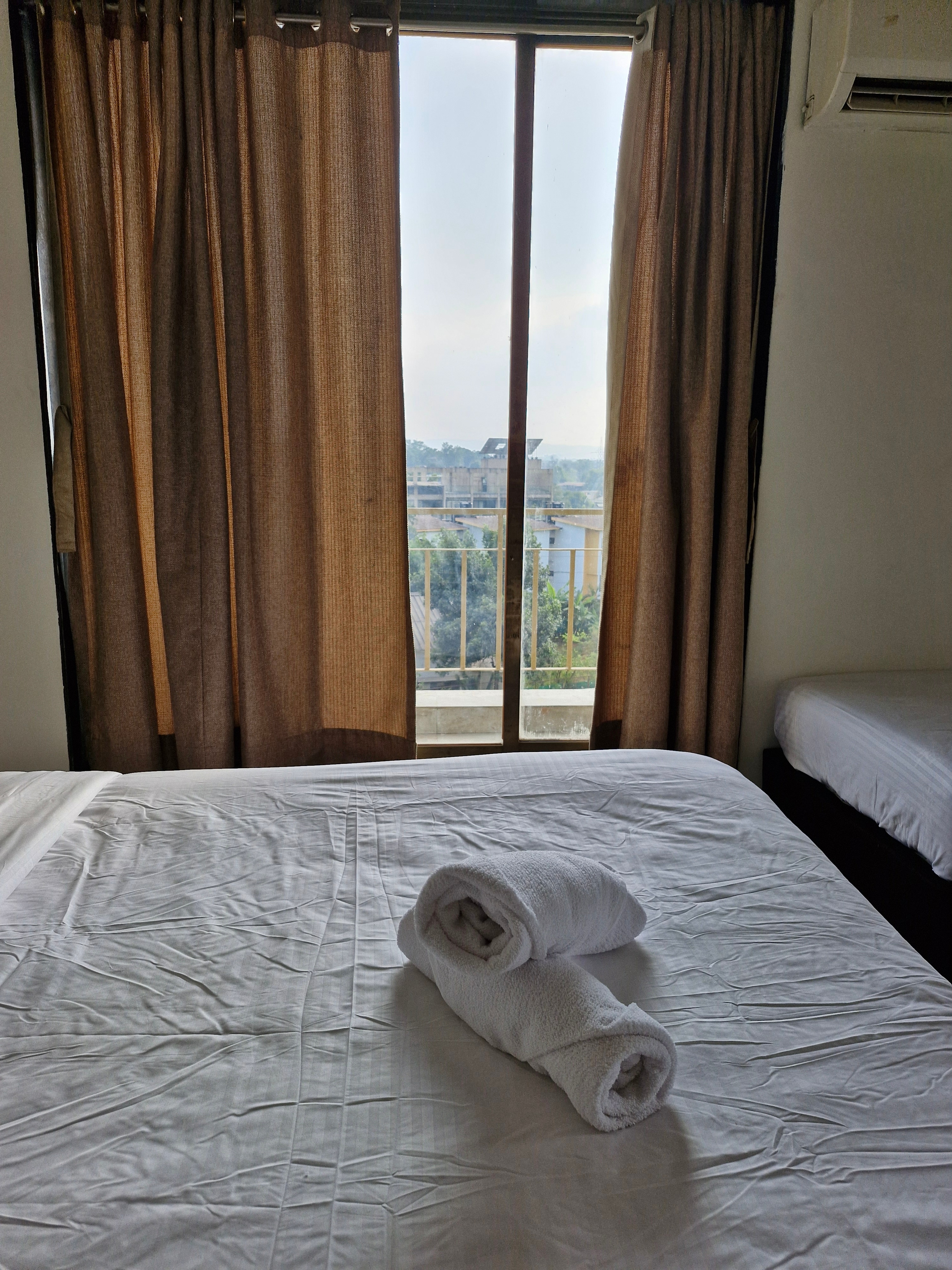 ILIF 2801 Dream Holidays, Lonavala - Tap to explore photos