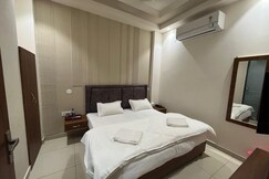 HOTEL COMFORT INN BY GANGA GAURI HOTELS, Haridwar