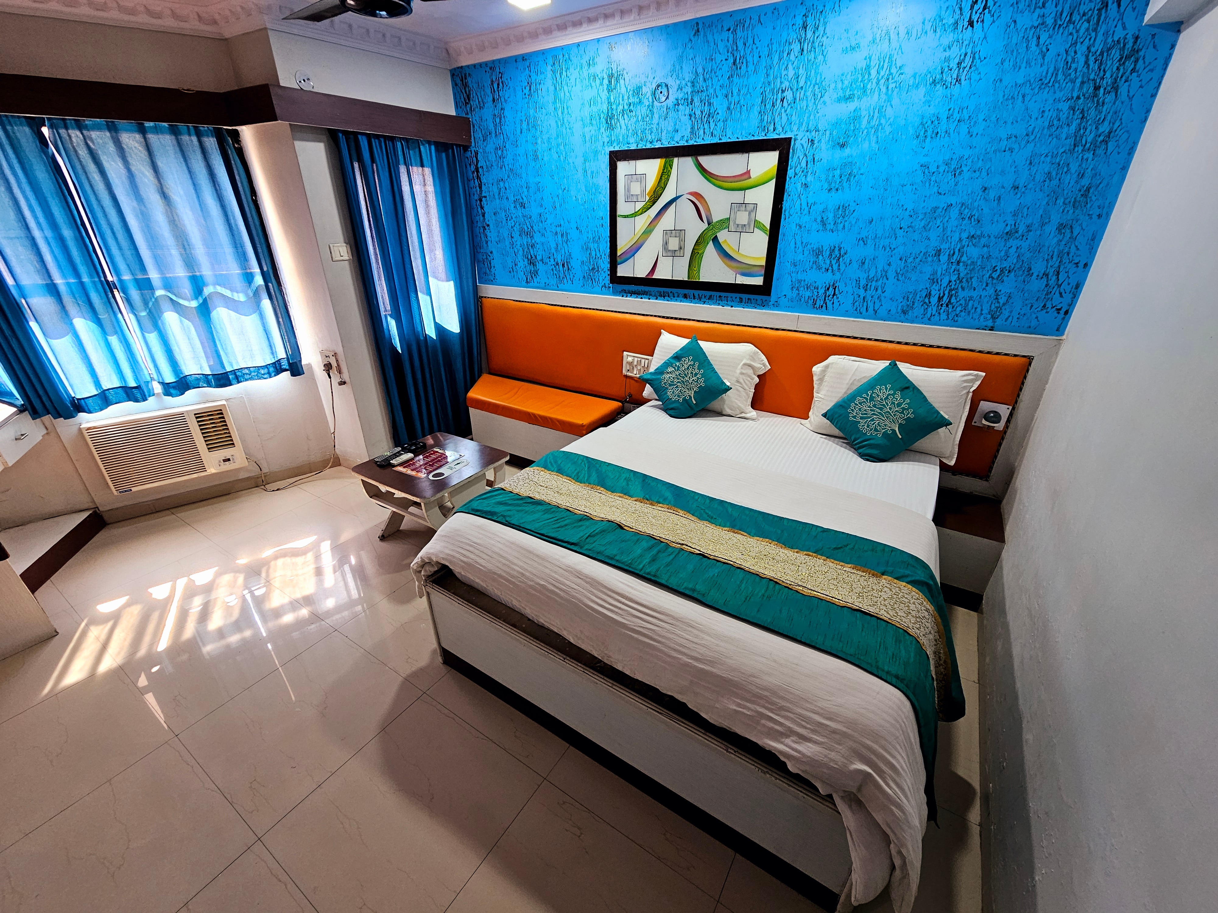HOTEL SONALI REGENCY - Tap to explore photos