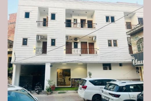 FabHotel White House Tilak Nagar