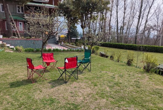 Nature's Harmony near Dal Lake | Room in a Farmhouse