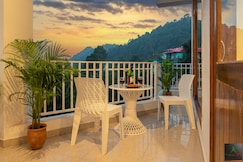 The Orio Cloudberry , Kasauli