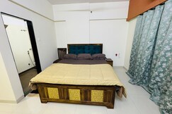2 BHK Flat in Goregaon West Near Nesco | Airport by Pravaas Stays, Thane