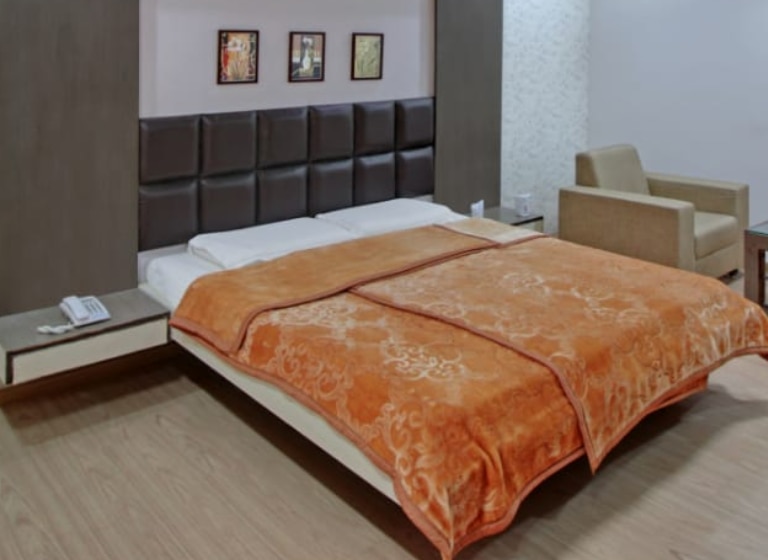 HOTEL R.S. GALEXY HARDOI - Tap to explore photos