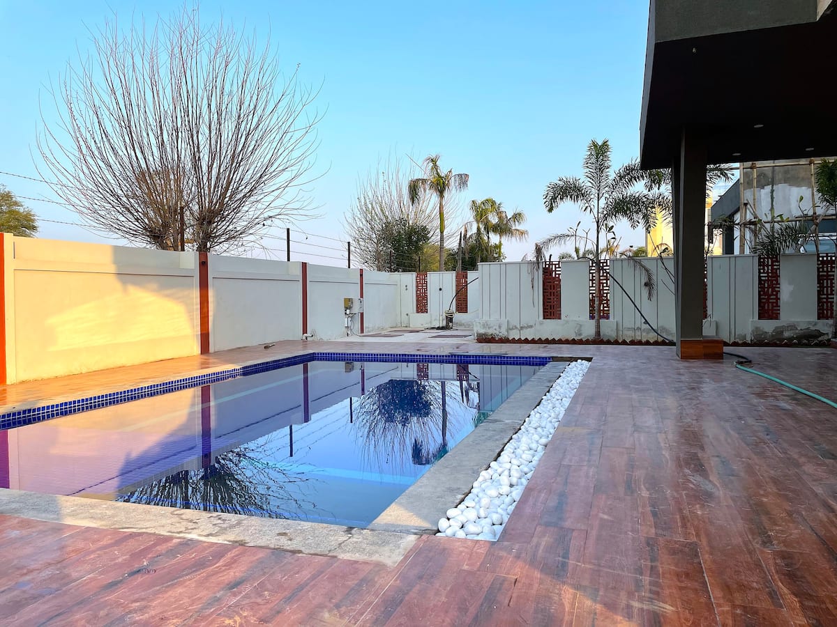 Vienna - Luxury 3 Bedroom Villa by Jaipur Farms - Tap to explore photos