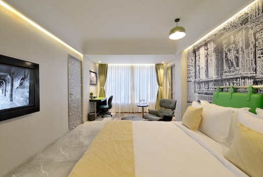 Regenta Central Antarim