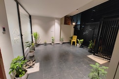 White Tiger, Mandsaur