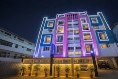 FabHotel Golden Leaf, Pune