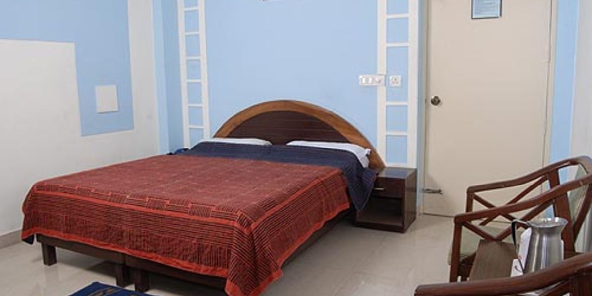 Hotel Galaxy 100 Money Back 𝗕𝗢𝗢𝗞 Dehradun Hotel 𝘄𝗶𝘁𝗵 ₹𝟬 𝗣𝗔𝗬𝗠𝗘𝗡𝗧