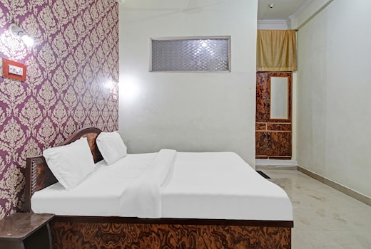 Hotel O Shaani Guest House