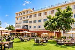 Hotel Vasdaa Grand (10Min Drive From Jolly Grant Airport) -Dehradun, Dehradun