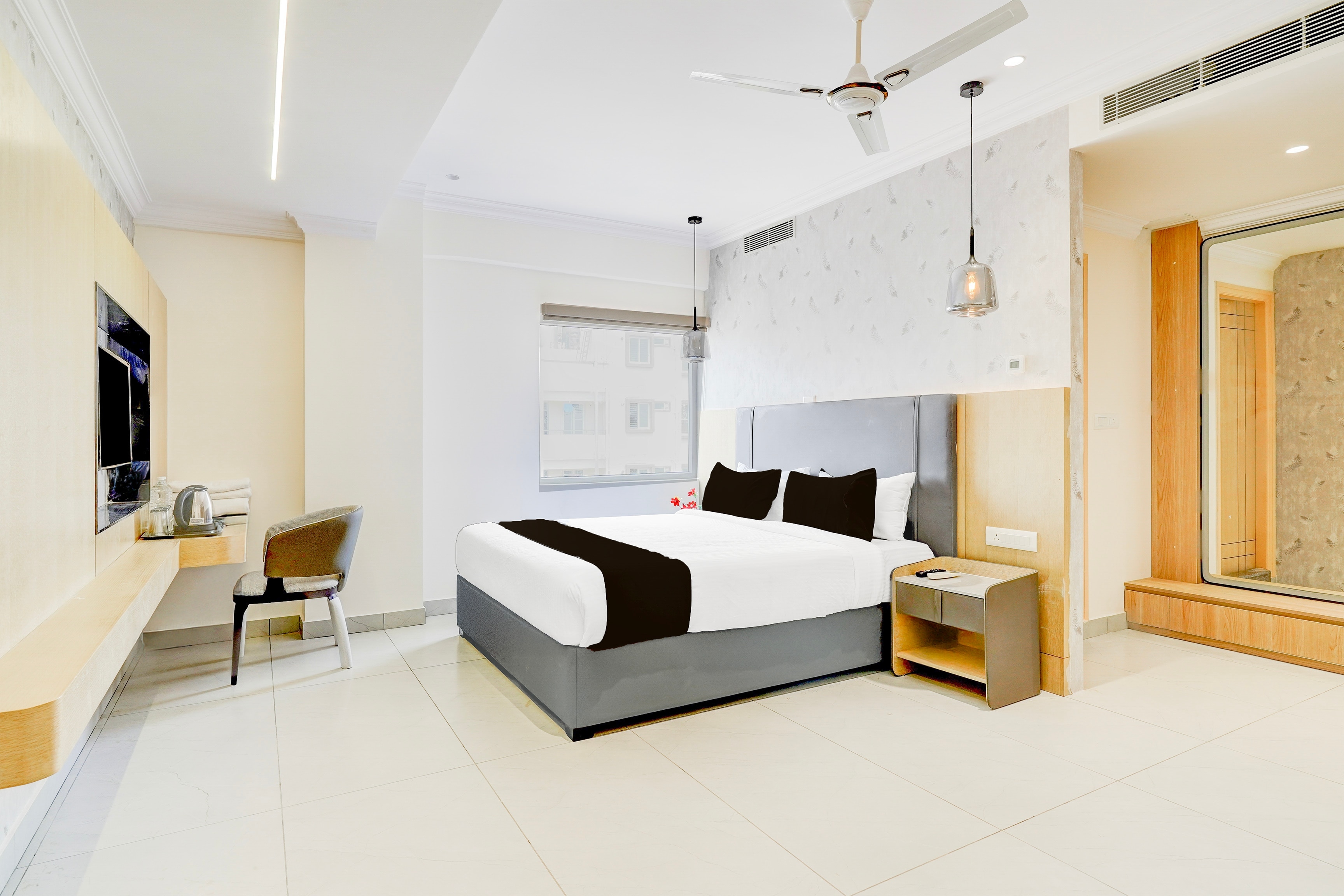 Super Townhouse Oak AECS Layout Brookfield - Tap to explore photos