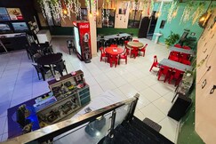 Cozy Stay at Krishna Dhaba Foodie Paradise, Datia