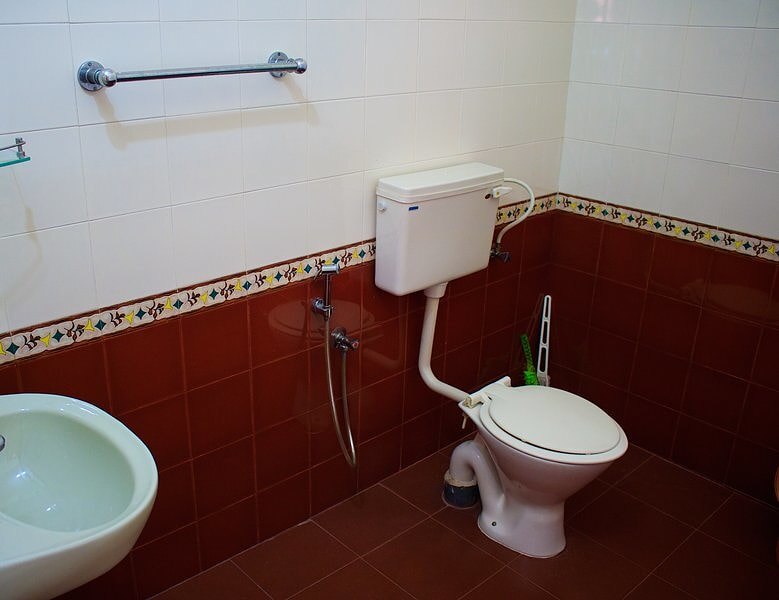 Homestay Inn - Tap to explore photos