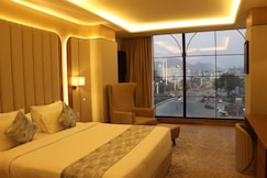 Lalit Hotel, Udaipur