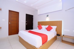 MehaKira Holiday Inn, Central Munnar, Munnar