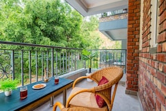Malibu Apartment Dehradun 2BHK by Homeyhuts, Dehradun