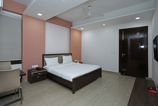 SPOT ON San Tower Hotel
