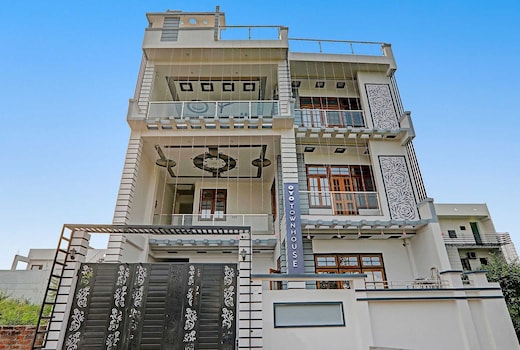 Townhouse Relax Inn