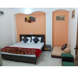 Deluxe Room AC