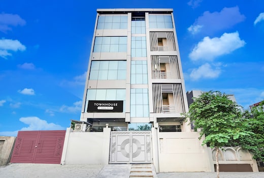 Super Townhouse Sector 63 A Noida