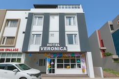 Hotel Veronica, Indore